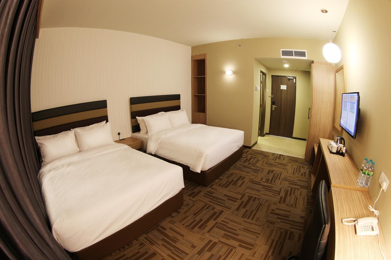 Sem9 Senai Hotel Kulai Bagian luar foto
