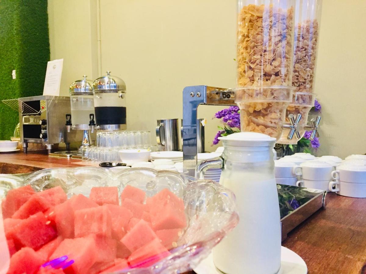 Sem9 Senai Hotel Kulai Bagian luar foto